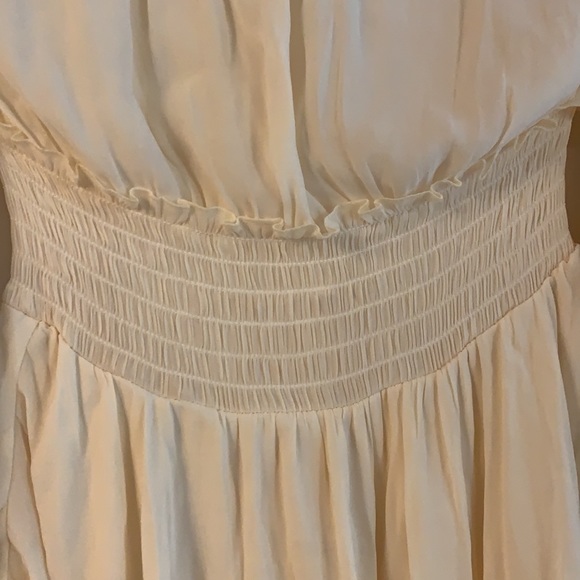 Ruffle bathingsuit cover up - Picture 2 of 6